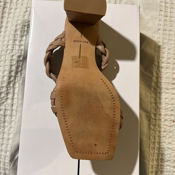 Dolce vita size 8 Paily sandal. Cafe Stella. Worn once. - Picture 4 of 4